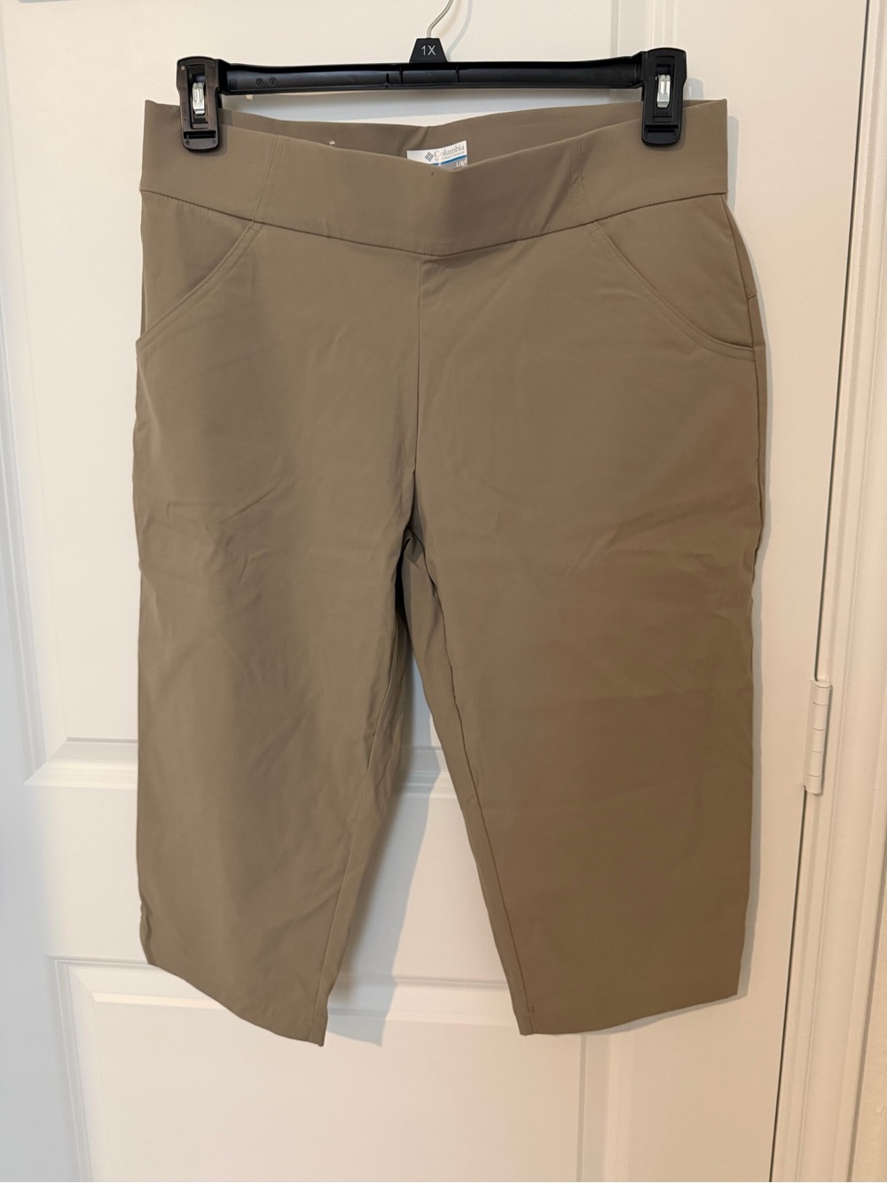 Columbia Women's Taupe Pull-On Bermuda Shorts